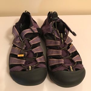 Keen Size 5 Waterproof Purple
